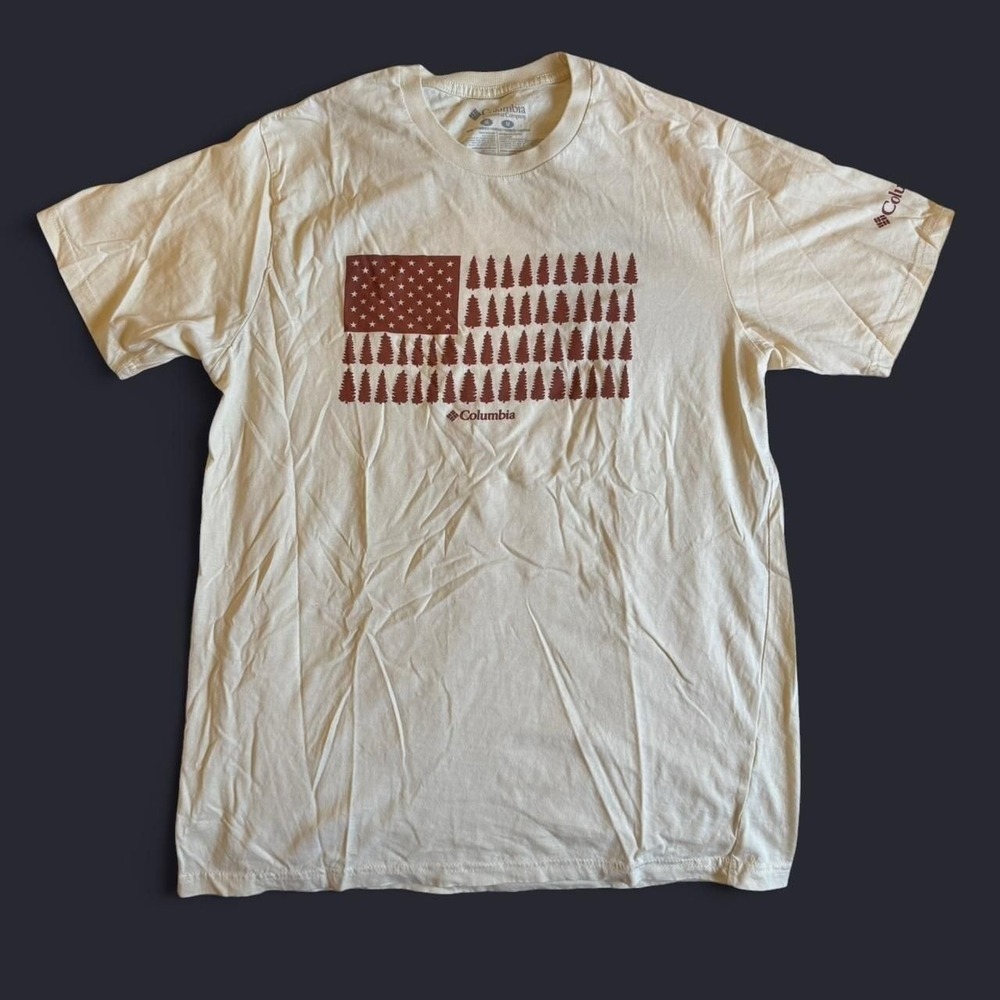 Vintage Columbia Sportswear‎ Tree Flag Graphic T-Shirt, Cream/Red - Size M